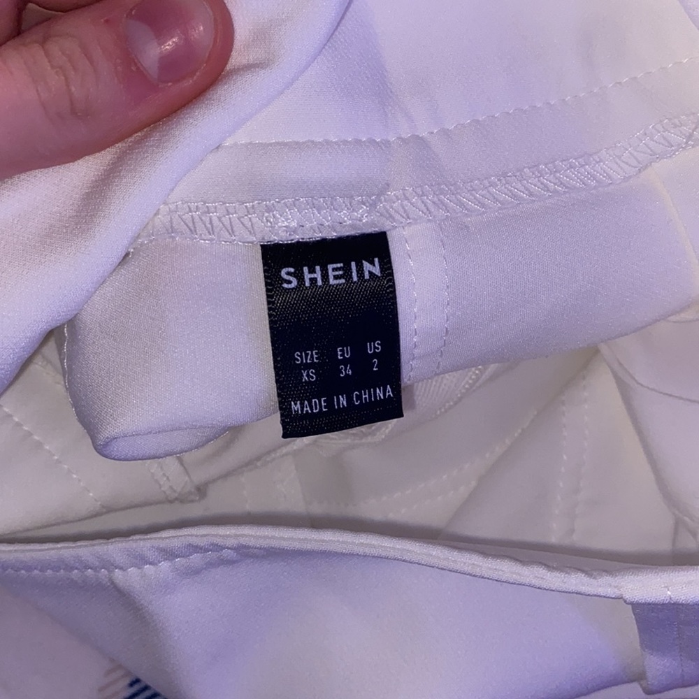 White tennis skirt - Picture 5 of 5